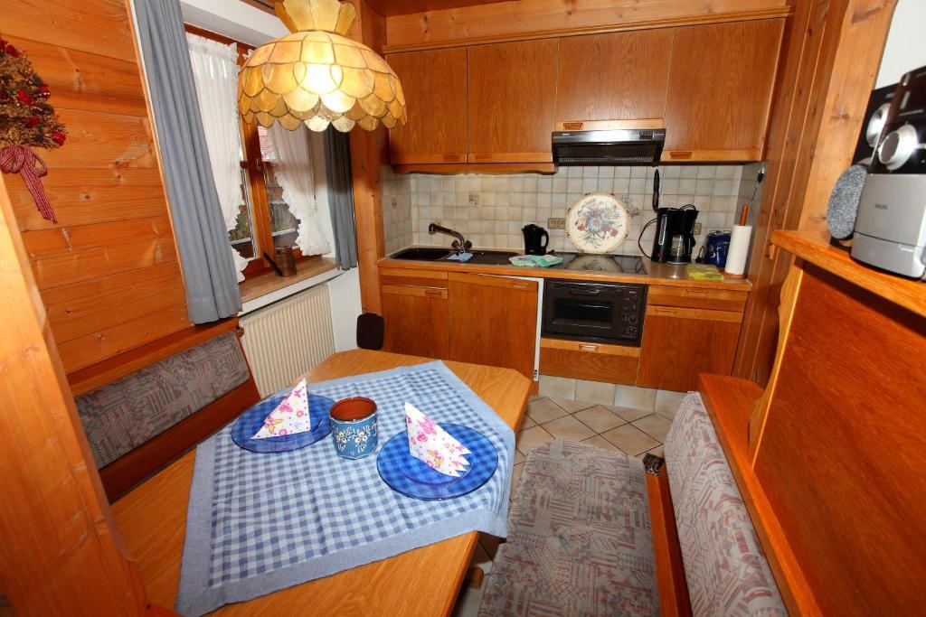 Ferienhaeuser Werdenfels ミッテンヴァルト 部屋 写真